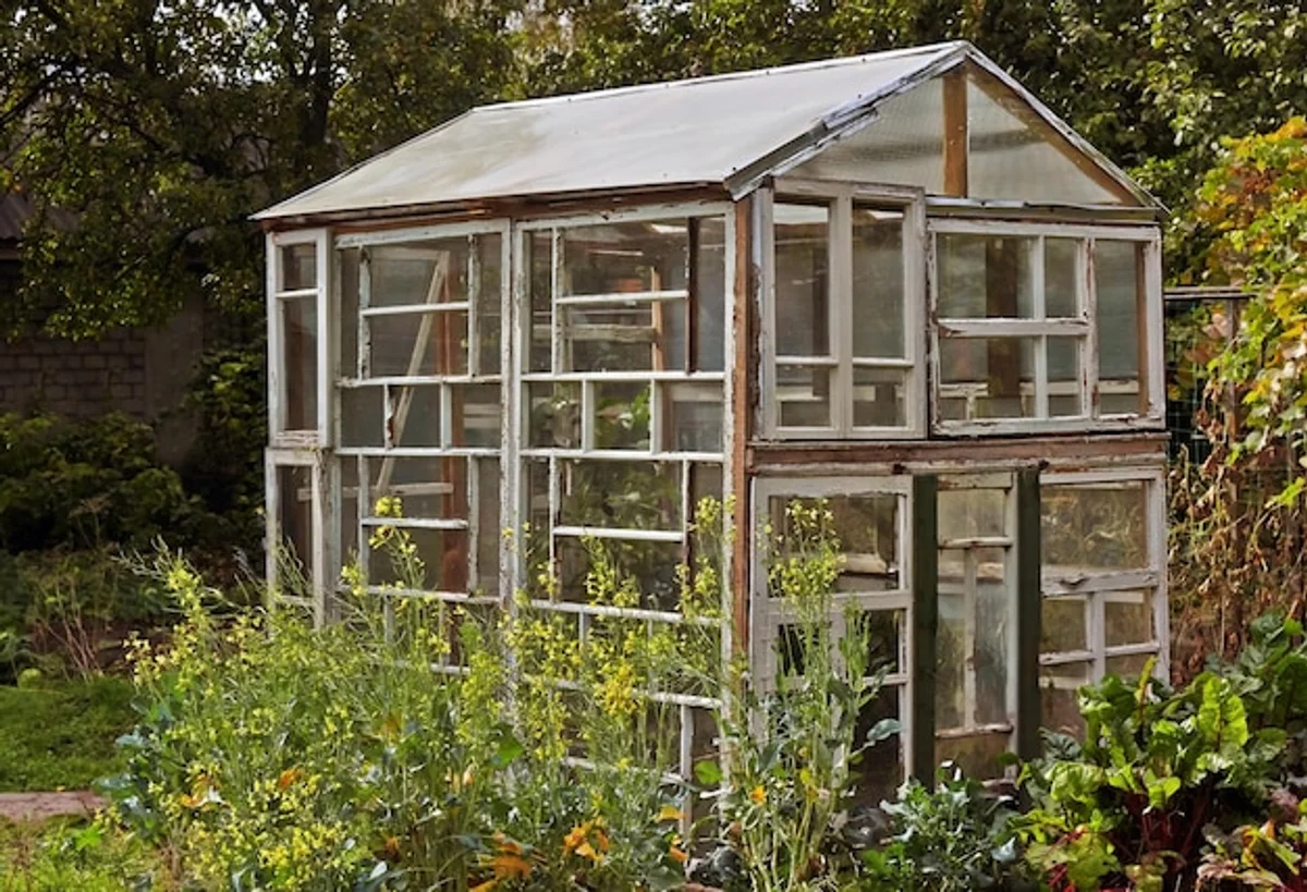 old window frames greenhouse garden DIY spring