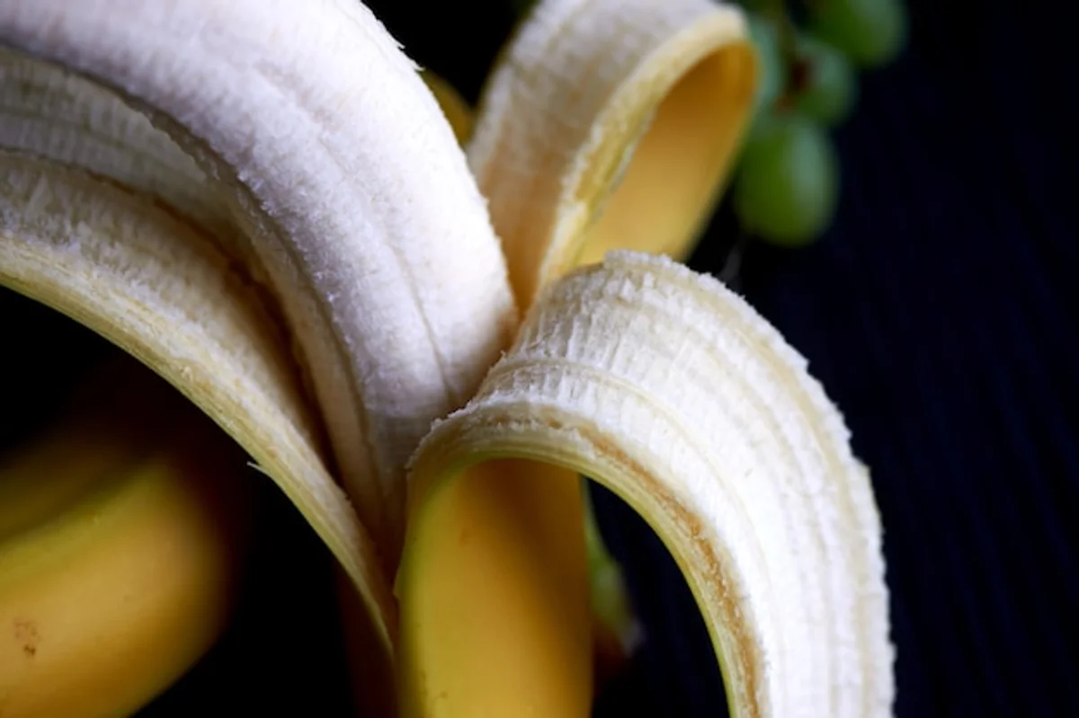 banana peel nutrition closeup