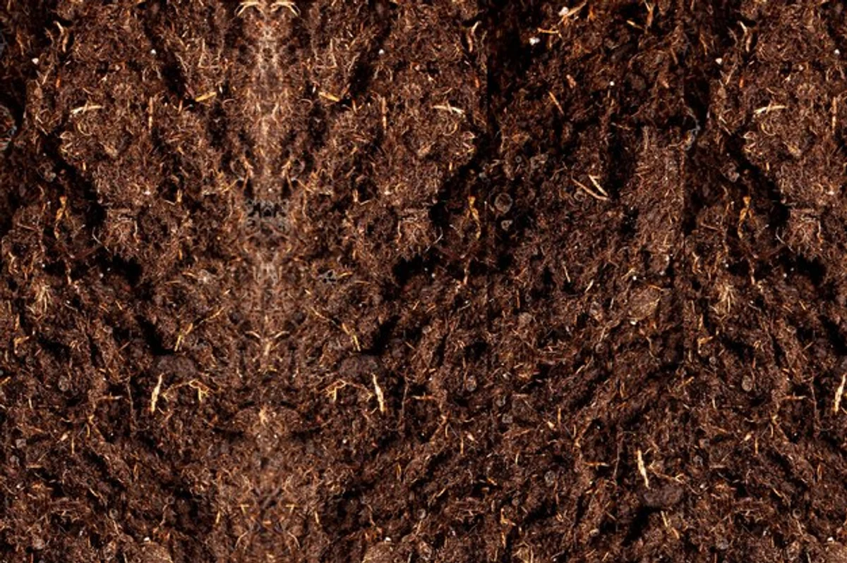 healthy garden soil texture Germany