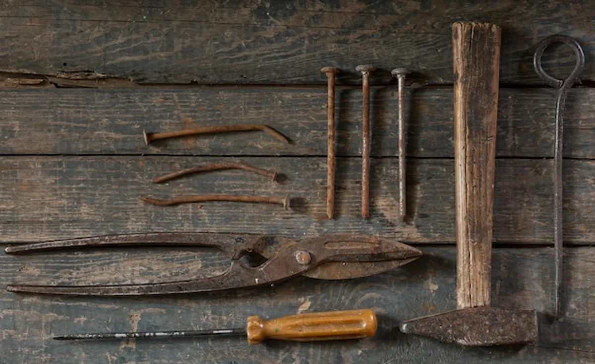 vintage gardening tools restoration