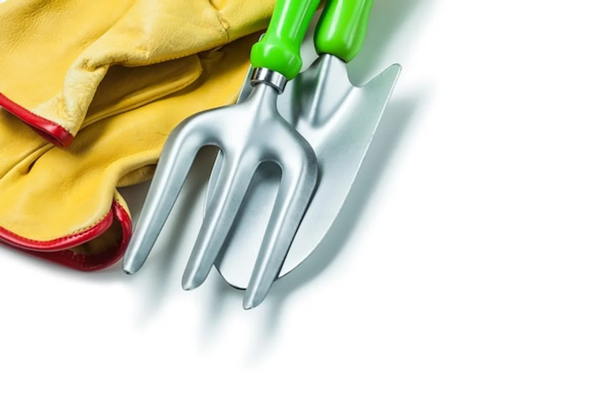 senior gardening ergonomic handle closeup