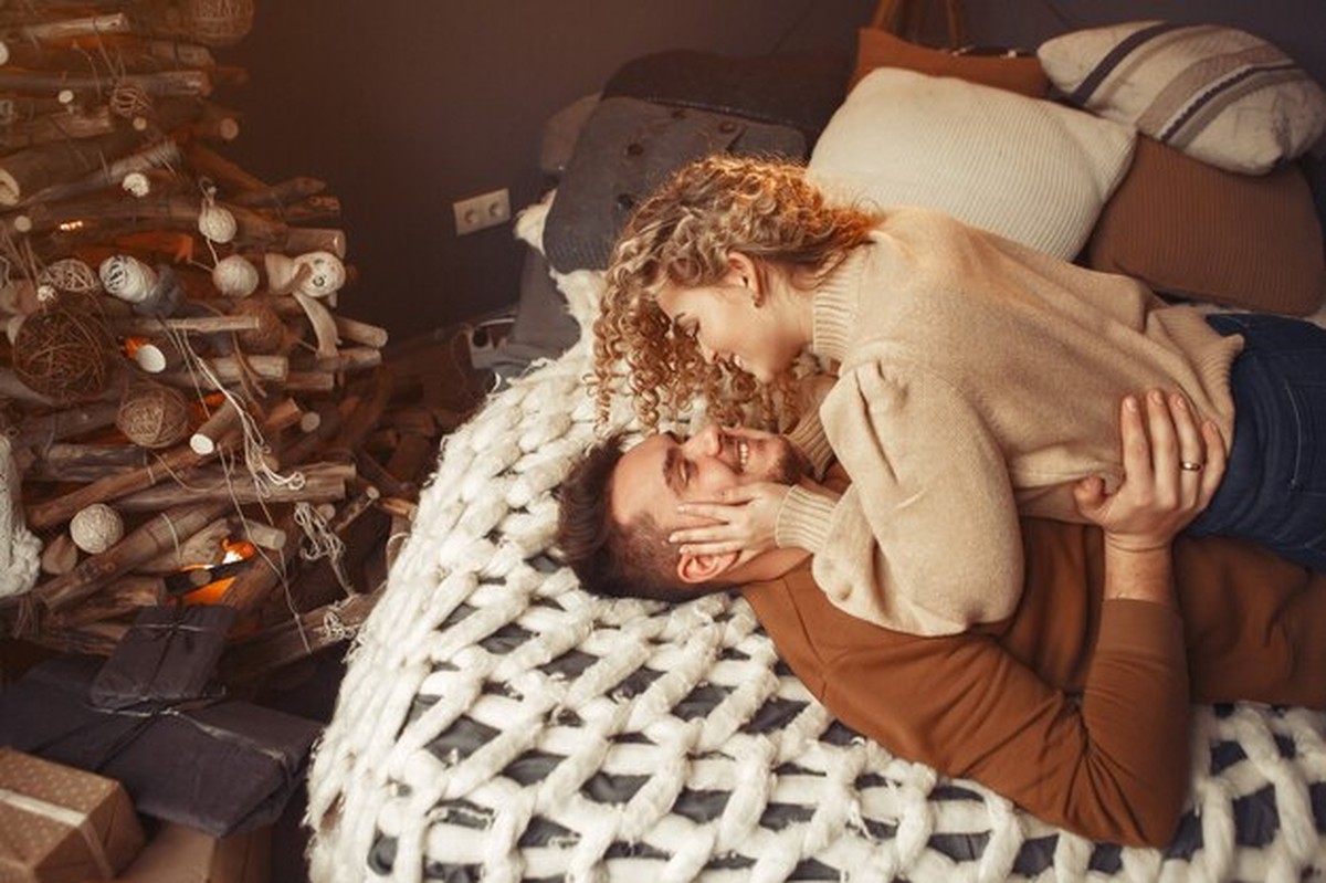 Der Psychologe erklärt: Warum Gemütlichkeit die Liebe rettet