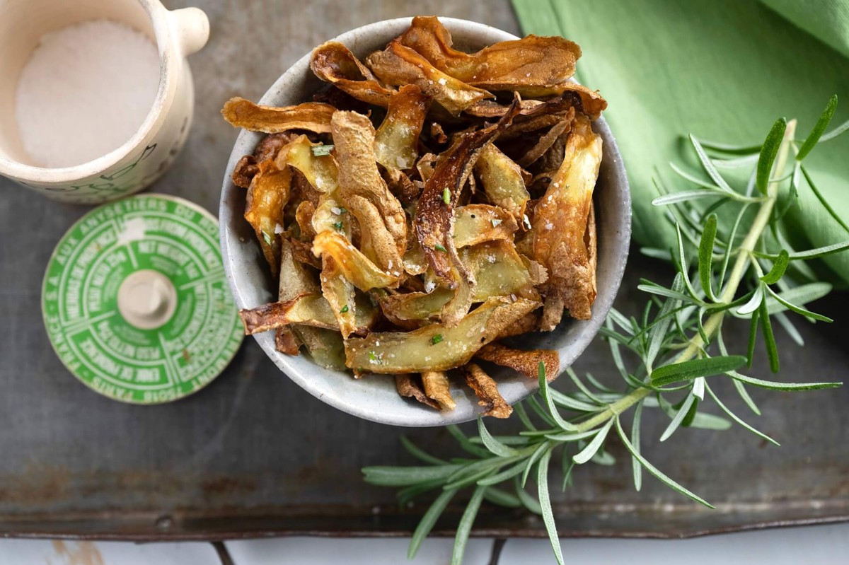 Kartoffelschalen als Ofenreiniger: Warum Chemikalien überflüssig sind