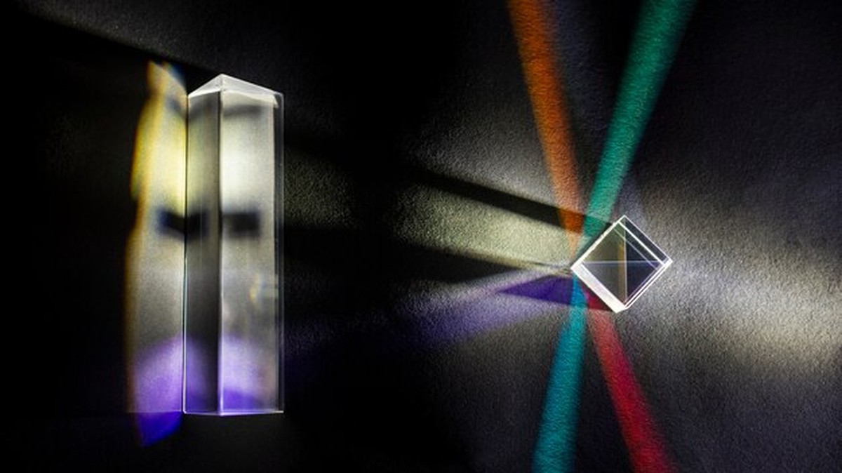 Spiegelglanz ohne Streifen: Der alte Trick mit Zeitung funktioniert wirklich - image 1