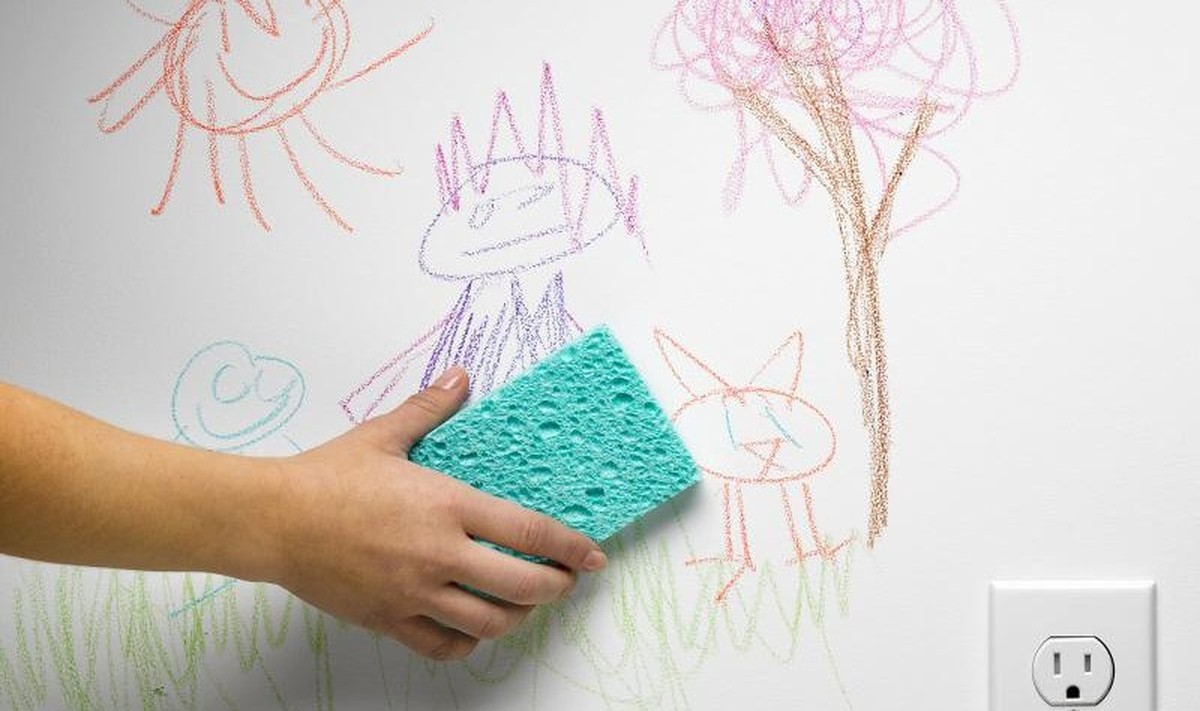 Zahnpasta auf der Tapete? Das entfernt hartnäckige Flecken in 60 Sekunden - image 1