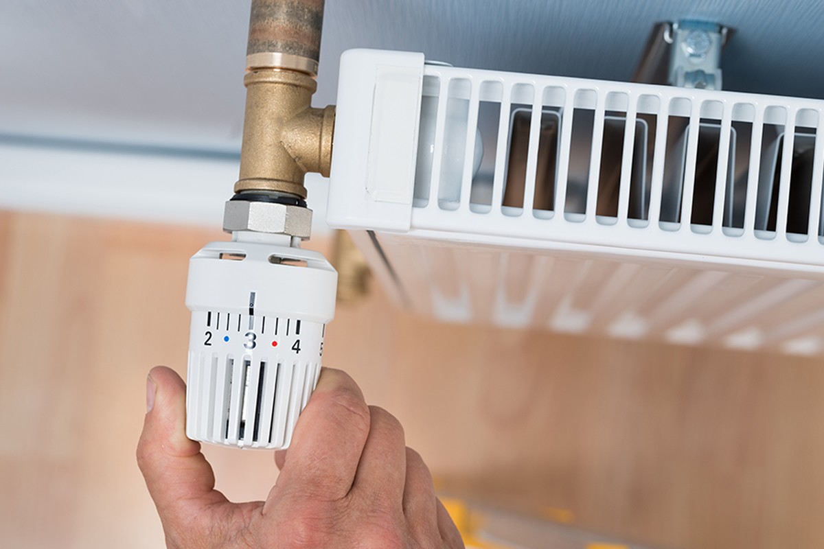 Heizungstechniker enthüllen: Diese eine Einstellung verdoppelt Ihre Heizkostenrechnung - image 2