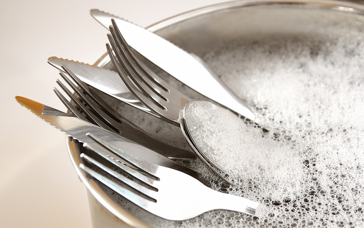 Kartoffelschalen für die Silberbestecke: Das natürliche Polierrezept - image 2