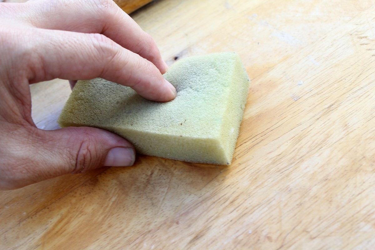 Kaugummi auf Holz? Dieser eine Trick ändert alles - image 1