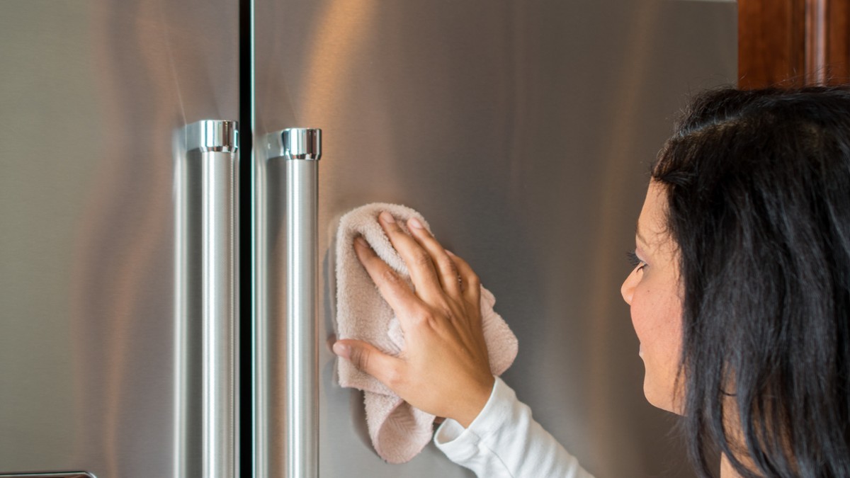 Zahnpasta auf Edelstahl? Der Grund, warum dein Kühlschrank wieder glänzt - image 2