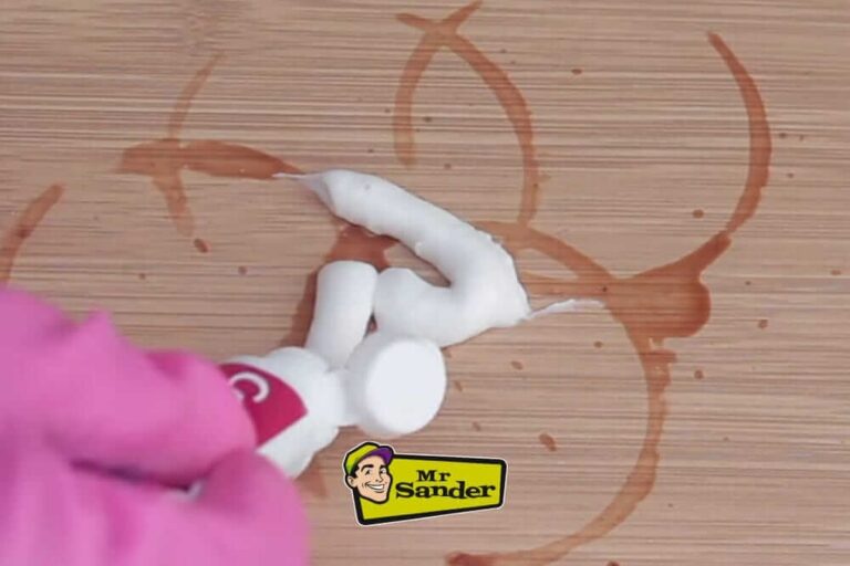 Zahnpasta auf Kratzer im Parkett: Das 2-Minuten-Wunder