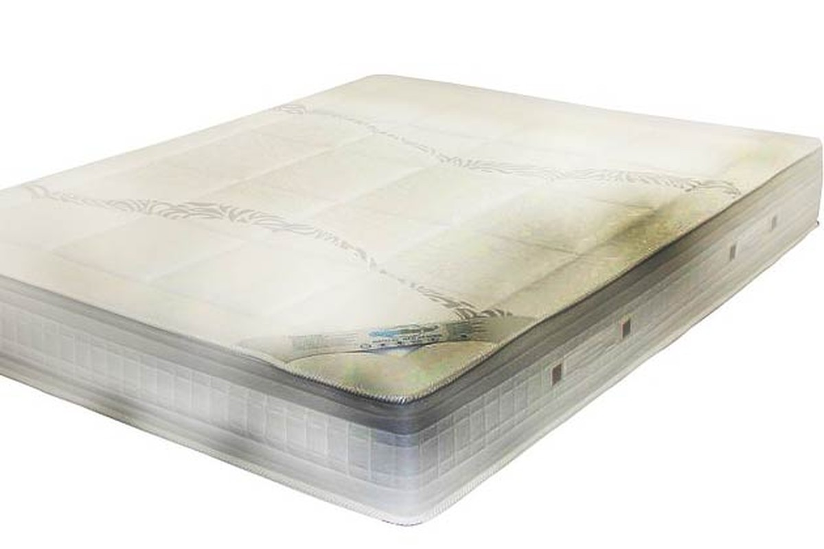 Zeitung unter der Matratze: Das alte Trick gegen Feuchtigkeit funktioniert immer noch - image 1