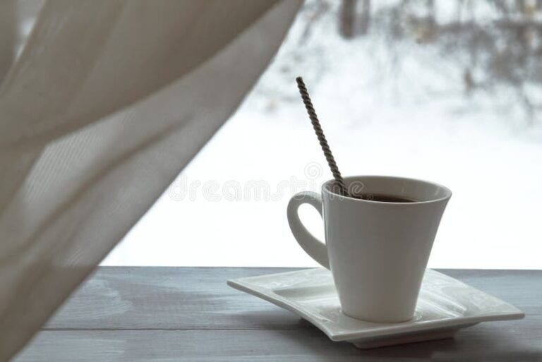 Kaffeesatz auf der Fensterbank: Der natürliche Ungeziefer-Blocker