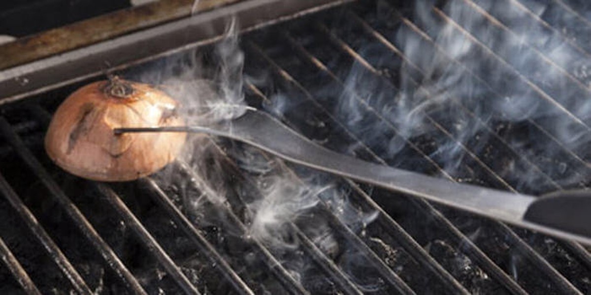 Kartoffelschalen als Scheuermittel: Wie Sie Ihren Grill ohne Chemikalien sauber machen - image 1