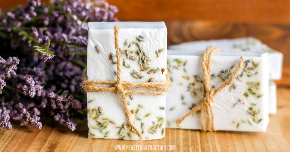 Seifenreste sammeln: Aus Abfall entsteht Geldersparnis beim Putzen - image 1