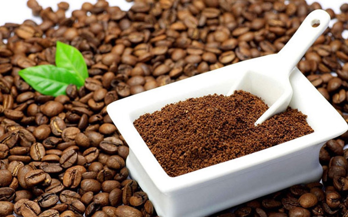 Kaffeesatz hinter den Heizkörper: Warum Geruchsprobleme sofort verschwinden