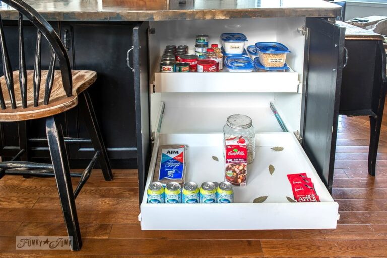 Lorbeerblatt ins Mehl – das 120 Jahre alte Geheimnis gegen Vorratsschädlinge